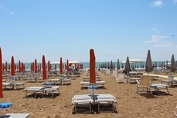 Eugenia Hotel 3*